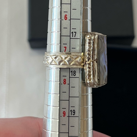 Beautiful abalone stone ring, size 7.5 - Picture 7 of 8